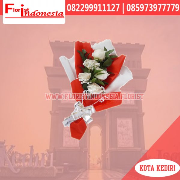 hand bouquet bunga mawar kediri